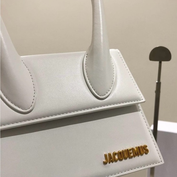 Jacquemus Moyen - White - Picture 5 of 9